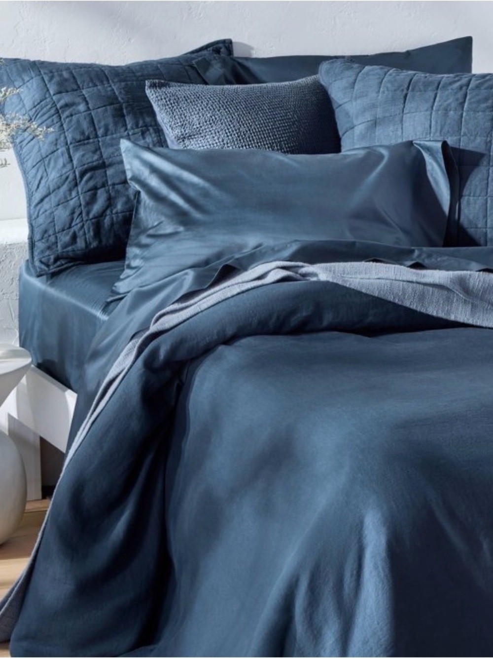California King 600 Thread Count
Sateen Sheet Set in Dark Mineral Blue - Picture 2 of 5